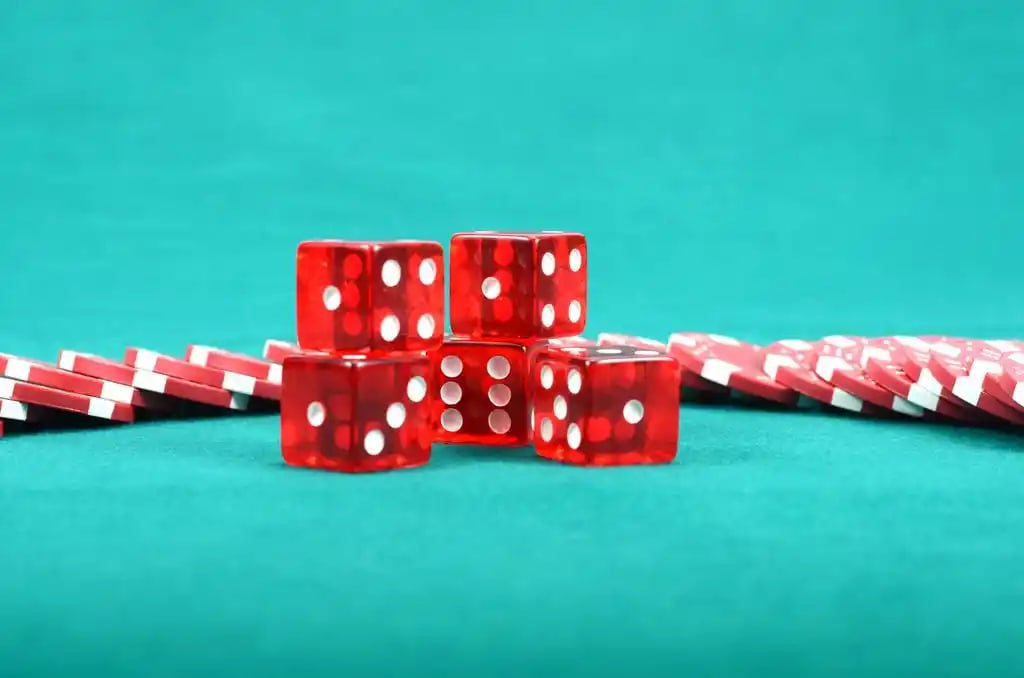 rrm98 Online Slots ဂိမ်း အနိုင်ရမှု ဆုကြေးများ ပြသနေသောပုံ